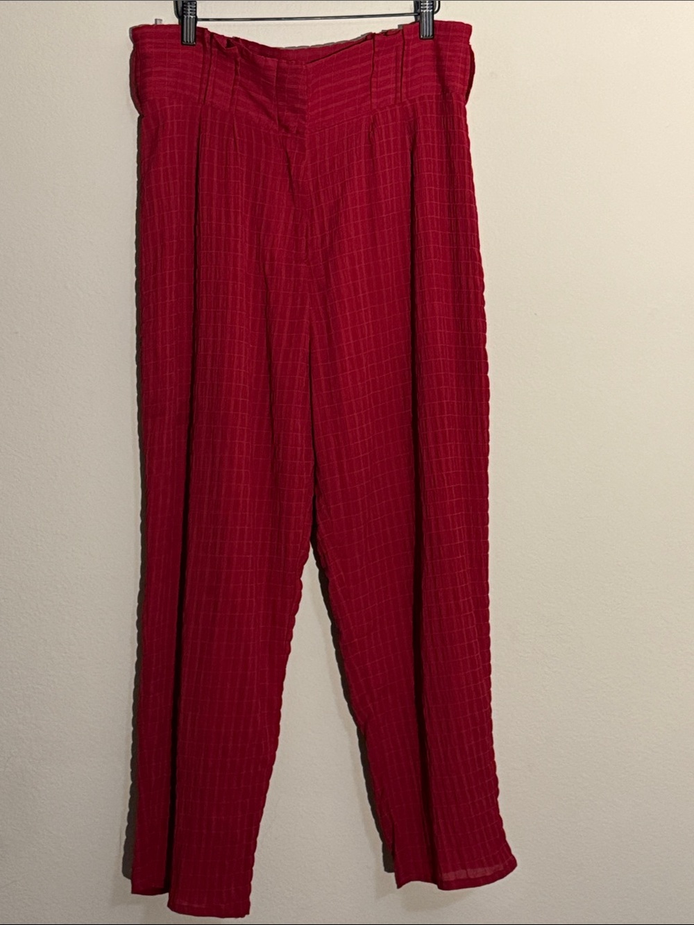 Lovers + Friends Women’s Dress Pants L Red Check Pleated Slacks